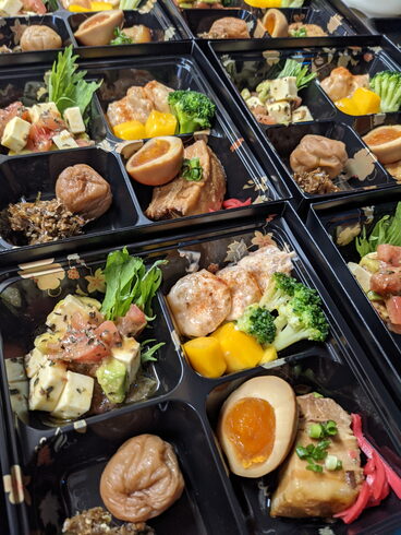2段式弁当「延長!コロナに負けるな!」
