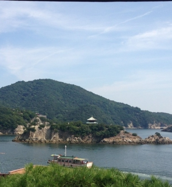海岸山千手院福禅寺の本堂に隣接する対潮楼<br>座敷からの海の眺めは素晴らしい！！