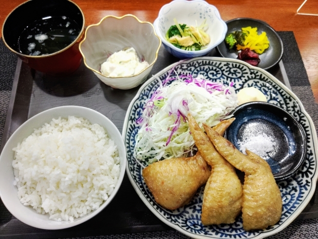 手羽先餃子です。「緊急事態宣言解除なるんかな…【鳥夜ゆうこ、京都市南区、居酒屋、ランチ、地鶏、お刺身 】」