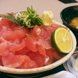 うまいんじょ処　魚やの中落ち丼　（徳島市末広）