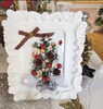 「街もすっかりクリスマスムードで盛り上がっていますね クリスマスケーキやプレゼントは決まりましたか？ ⁡ クリスマスツリー、飾りたいけど場所を取るし 準備も片付けも大変という方にオススメ❤️」