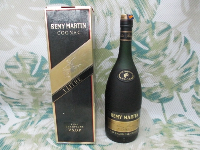 レミーマルタン(REMY MARTIN) VSOP 1L【飲まないお酒、年代物のお酒(古酒)買い取ります！！】ブランデー・ウイスキー・マオタイ・日本酒・焼酎など  買取センターGP新検見川店 千葉市 花見川区 美浜区 稲毛 幕張 八千代