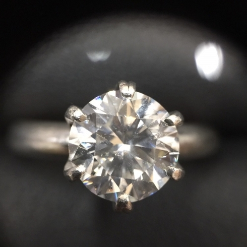 札幌市でダイヤモンドを買取しています「札幌市でダイヤモンドなど宝石を高価買取しております。終活・生前整理・遺品整理は「買取専門店 くらや 札幌西店」へご相談下さい！」