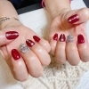 Holidayシーズンのネイルは赤が人気です 自爪を削らないジェル専門店 八千代緑が丘nailroom Koa Nailroom Koaのニュース まいぷれ 八千代市