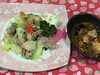 「本日のAランチは肉野菜炒めと麻婆豆腐です。」