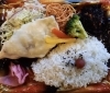 「明日の日替り弁当は白身魚のクリーム焼き」