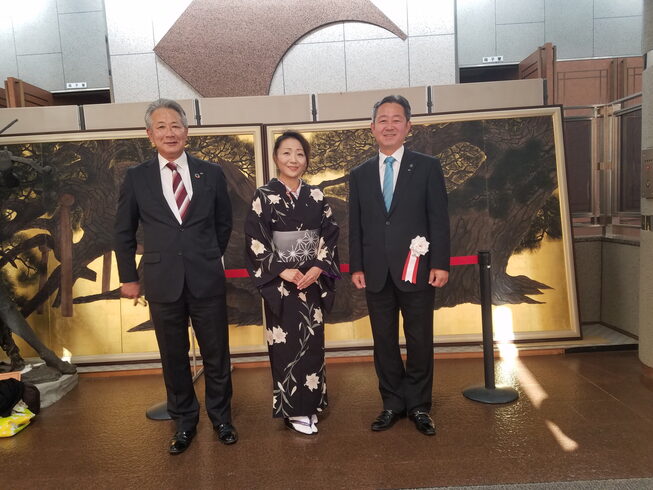 行方市鈴木市長様 横田教育長様と。「行方市二十歳の集いにて~(*^^*)」