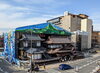 2022年1月9日、道後温泉本館東側入り口「道後温泉本館の今は・・・営業をしながら少しずつ修理工事を行っています。【2022年1月9日最新の写真あり】」