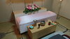 実はピンクのお柩になります。「ご出棺のお手伝いさせていただきました。(北九州市八幡西区若葉にある直葬．家族葬専門の葬儀社です)」