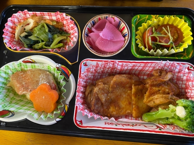 タンドリーチキン♬「本日の日替り弁当　【タンドリーチキン】」