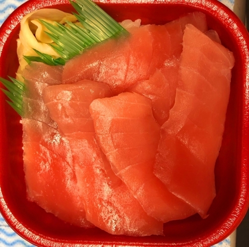 マグロの赤身がたっぷり！　　～マグロ丼～「マグロ赤身がたっぷり！　　「マグロ丼」　　京成立石駅前より徒歩10秒の海鮮丼専門店」