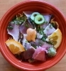 「明日の日替り弁当はハガツオちらし」