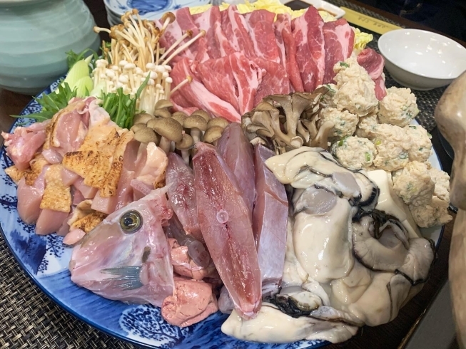 「兵庫県産の牡蠣人気です✨ ラーメン、つけ麺も開始しました✨ 和ベースのラーメン、つけ麺となっております✨淡路島、南あわじ市の小料理なかおです✨淡路島の魚、お肉を使用しています✨是非お越しください✨」