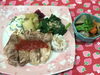 「本日のAランチはチキンステーキ　トマトソースです。」