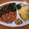 「明日の日替り弁当は鮭と高菜のご飯と天ぷら」