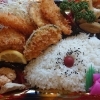 「明日の日替り弁当はミックスフライ」