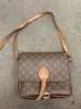 「【ルイヴィトン（LOUISVUITTON）　高価買取】池袋駅の買取専門店「おたからや　池袋北口店」電話相談無料＆査定無料♪」