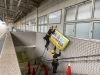 京阪河内森駅に看板取付中～！「京阪電車交野線　看板ジャック！　～河内森駅編～」