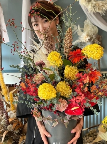 「開店のお祝い♪岡山市南区若葉町、コルティーレ、小さな花屋さん、花束、アレンジ、祝い、観葉植物、ドライフラワー　」