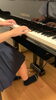 手元と足がうつるように撮影します。「秋の夜 【島根県松江市 音楽教室 ピアノ個人レッスン】」
