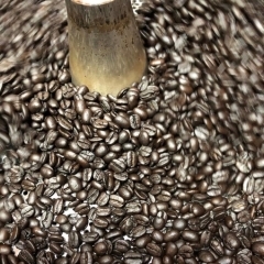 世界中から厳選したコーヒー豆を使用　《札幌にある 自家焙煎珈琲工房柏丘》
