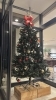 クリスマスツリー「クリスマスツリー飾りました！」