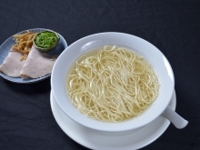 ２５２マルダイラーメン透明スープ【久留米　ラーメン】