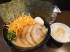 味噌とんこつラーメン辛ネギと野菜トッピング「ボーンブロス恐るべし…」