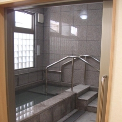 ほっかほか♨　毎日、入れます♪　   高住センターから、毎日、入浴できる大浴場のある老人ホーム見学情報です。