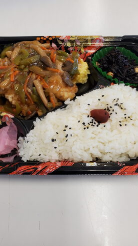 鶏肉の五目あんかけ弁当「おけいち弁当 日替わりの弁当🍱」
