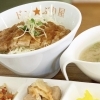 11月30日（木）本日の日替りは“トンテキ丼”です！