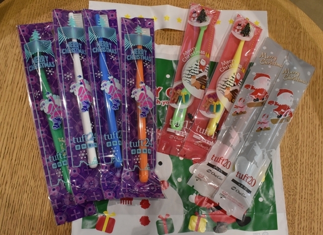 クリスマス限定パッケージの歯ブラシ「クリスマスキャンペーン♩」