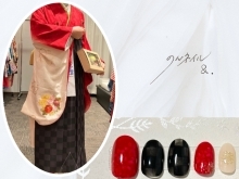 袴リンクネイルチップ🌸赤に黒チェックの袴を指先にも.ᐟ印象的な二尺袖の刺繍もネイルデザインに込める𓂃 𓈒𓏸富士市のネイルチップ専門店𓂃 𓈒𓏸