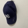 YANKEES sign cap