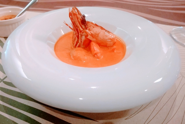 海老のビスク「【キッチンプルート☆次回の営業日は 12月11日(月) です】何それ?フランス料理の定番の旅◆お高そうな名前の料理の話」