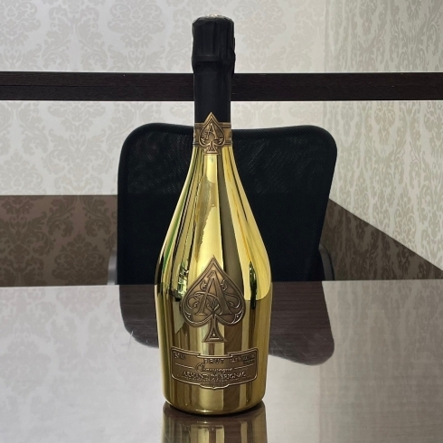 アルマンドブリニャック ブリュット ゴールド「【シャンパン買取】アルマンドブリニャック ブリュット ゴールドを買取り致しました！　気になる詳しい査定基準を紹介」