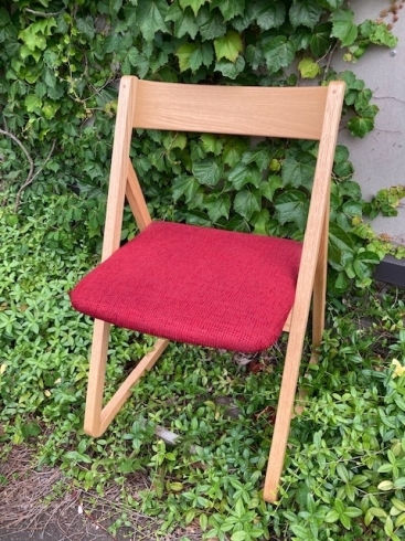 畳刷りのあるダイニングチェア「畳刷りのある椅子　チェア・椅子・いすをお探しなら札幌の家具専門店『彩工房畑山』へ」