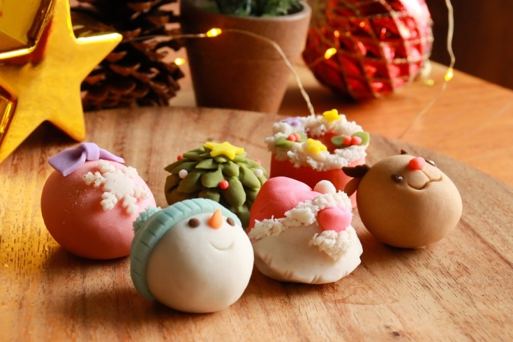 美松のサンタとトナカイ「今年のクリスマスは美松の生菓子でほっこりしませんか？　橿原　和スイーツ専門店美松　」