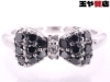 「ポンテヴェキオ ダイヤ0.02ct ブラックダイヤ0.24ct リボンリング 10号 K18WG ホワイトゴールド  販売中！ 玉や質店 千葉 市川市 本八幡」