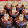 「くまクグロフ🐻バレンタイン商品も登場しています」