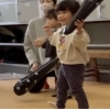 ひとりでできるよ！鬼の金棒でリズム練習‼️「南区＆下京区の英語リトミックを学ぶ2歳ちゃんのお母様から嬉しいお言葉をいただきました！【京都市南区＆下京区のピアノ・リトミック・英語リトミック・ベビーリトミック】」