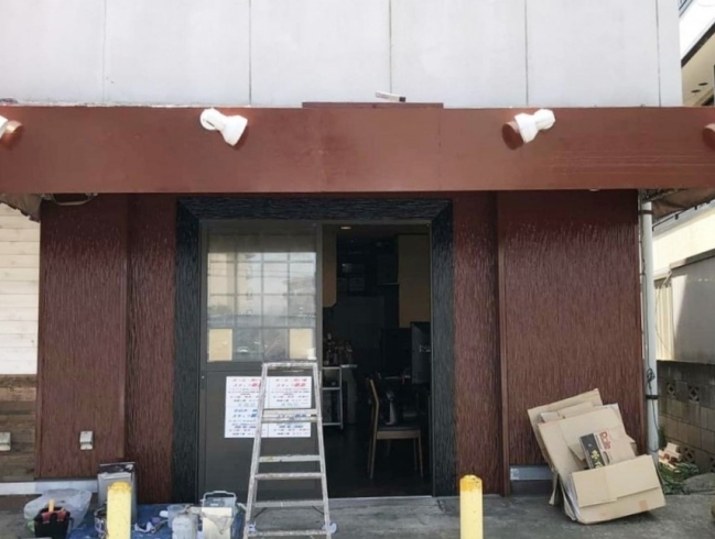 外壁塗装直後「【飲食店塗装事例】船橋市の飲食店にて外壁塗装工事を行いました」