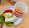出来上がったハンバーガー「【イベント事例】「親子クッキング」でハンバーガー作りをしました」