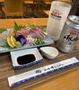 お刺身とビールセット（税込1,000円）「お刺身3種盛りとビールのセットで、ちょい飲みしていきませんか？🐟🍺」