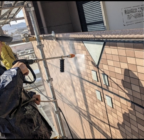 外壁高圧洗浄「外壁塗装　神戸市、明石市、加古川市」