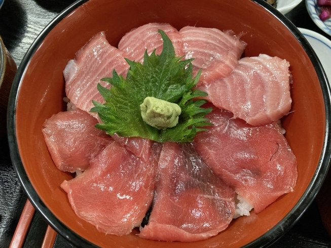 「今日も良いマグロ入りましたー(^^)  【村上市で美味しい海鮮丼を食べられるお店】」