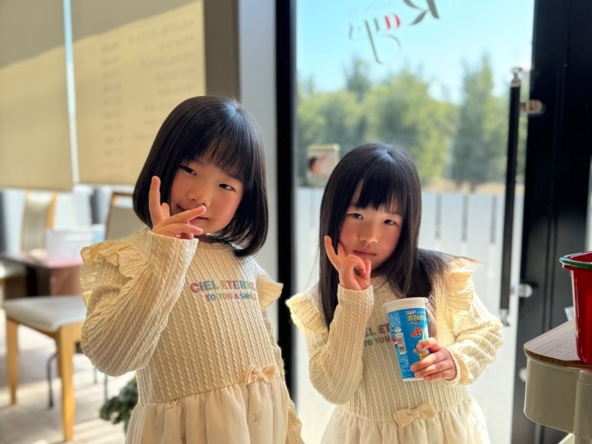 「４歳.5歳の姉妹でFirst hair cut」