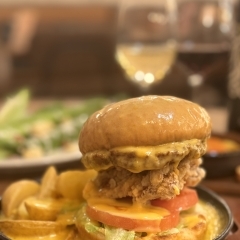 ＼ボリューム満点！✨新・チーズバーガー🍔／