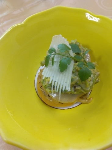 春の自採り天然山菜とホタテ貝「魚沼春の一品料理」