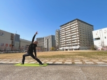 並木元町公園　芝生広場　パークヨガのお知らせ